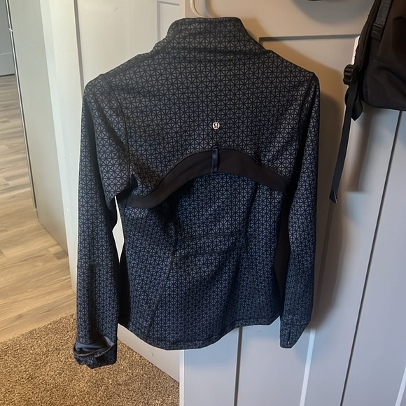 Lululemon define jacket - Picture 3 of 3